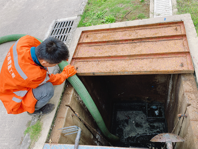 下城抽化粪池